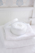 Load image into Gallery viewer, Oatmeal Milk & Honey Body Butter (8oz)