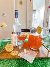 Load image into Gallery viewer, Golden Salute Cheers Luxury Disposable Cocktail Napkins