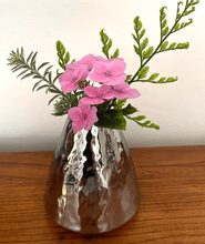 Load image into Gallery viewer, Sonnet Conical Vase
