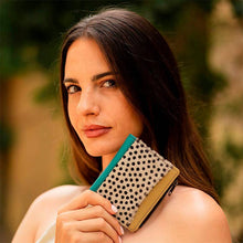 Load image into Gallery viewer, Mika - Women&#39;s Wallets
